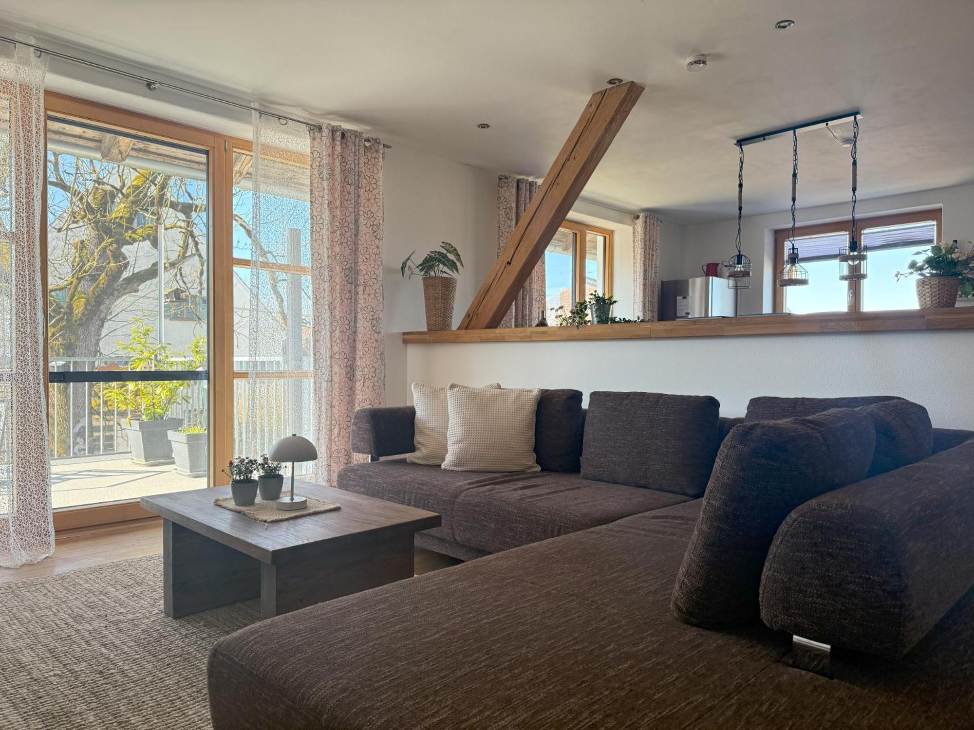 Fe Wo Brunnen - 120 Qm - Ruhige Lage - Viel Natur- Komfortabel - Grosser Balkon Und Garten Memmingen Exterior foto